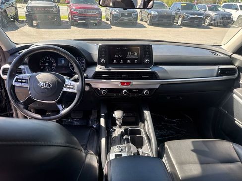 Used 2021 Kia Telluride LX AWD/4WD image 14