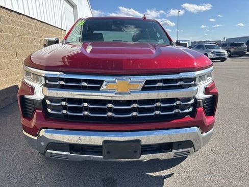 Used 2023 Chevrolet Silverado 1500 LTZ w/ Z71 Off-Road Package AWD/4WD image 3