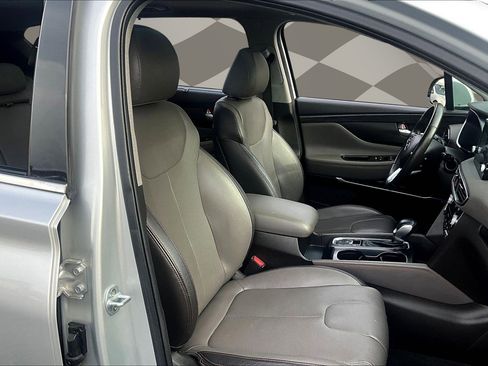 Used 2019 Hyundai Santa Fe AWD image 5