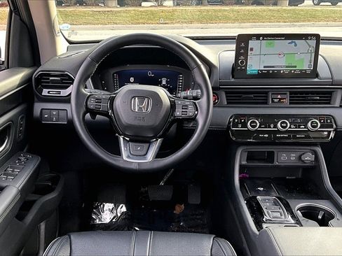 Used 2023 Honda Pilot Elite image 17