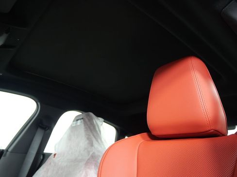 Used 2025 BMW M235i xDrive w/ Premium Package image 11