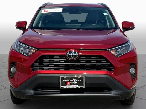Used 2021 Toyota RAV4 XLE Premium FWD image 4