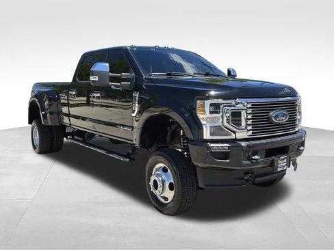 Used 2022 Ford F350 Platinum AWD/4WD image 8