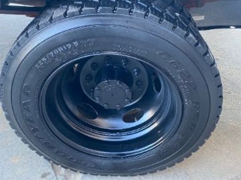 Used 2014 Ford F550 4x4 Regular Cab Super Duty image 30