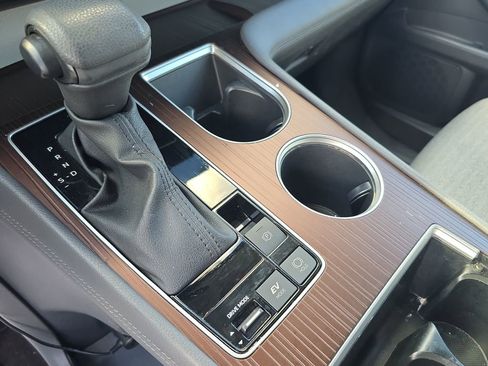 Used 2023 Toyota Sienna LE image 23