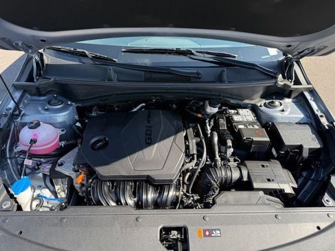 Used 2025 Kia Sportage LX image 14