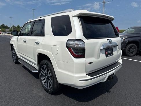 Used 2022 Toyota 4Runner Limited AWD/4WD image 10