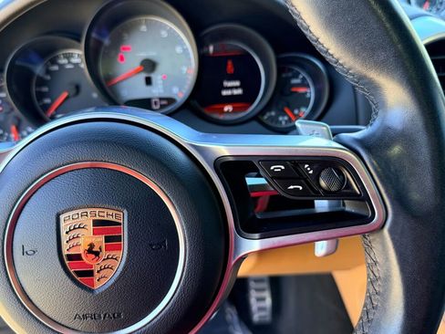 Used 2016 Porsche Cayenne S image 28
