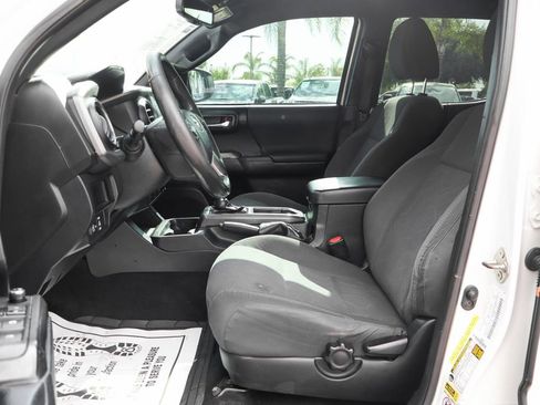 Used 2016 Toyota Tacoma TRD Off-Road w/ Towing Package image 17