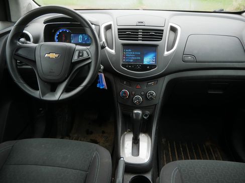Used 2016 Chevrolet Trax LS AWD/4WD image 10