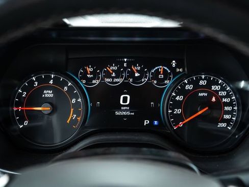Used 2018 Chevrolet Camaro SS image 31