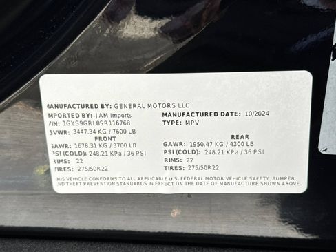 Used 2025 Cadillac Escalade Sport Platinum w/ LPO, Floor Liner Package AWD/4WD image 37