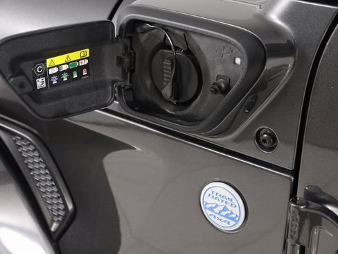 Used 2022 Jeep Wrangler Unlimited Sahara w/ Cold Weather Group image 53