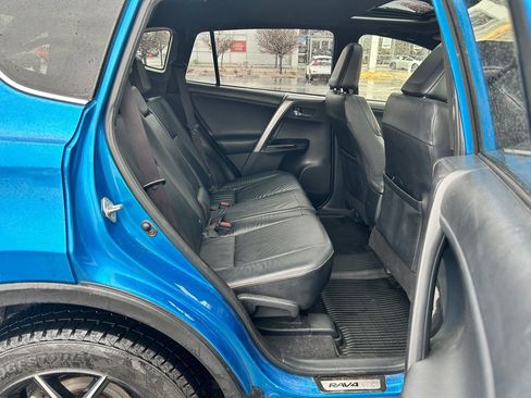 Used 2016 Toyota RAV4 SE image 26