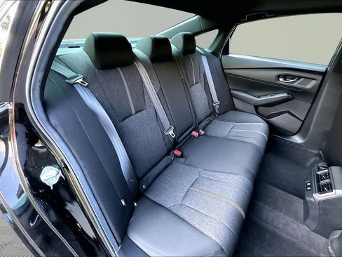 Used 2025 Honda Accord Sport image 19