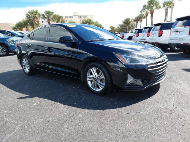 Used 2020 Hyundai Elantra Value Edition w/ Cargo Package (C1) FWD image 2