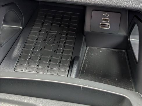 Used 2024 Ford Ranger XLT w/ Equipment Group 301A High image 17