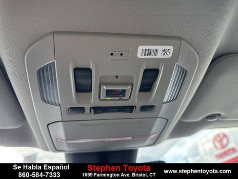 Certified 2023 Toyota Highlander XLE image 25