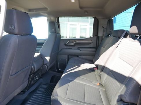 Used 2023 Chevrolet Silverado 1500 LT AWD/4WD image 8