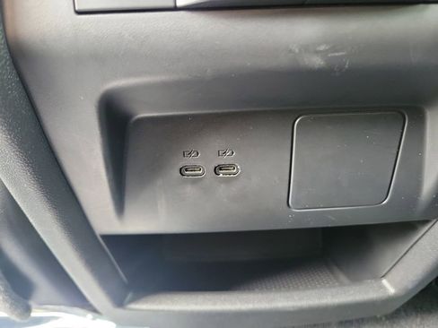 Used 2025 Buick Enclave Sport Touring image 15