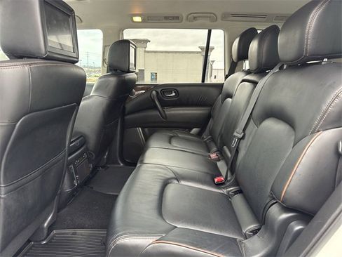 Used 2020 Nissan Armada Platinum image 9