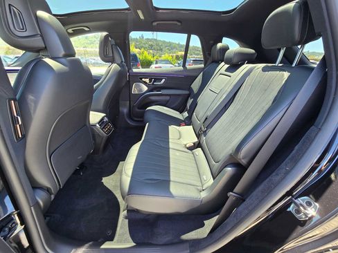 Used 2023 Mercedes-Benz EQS 450+ SUV image 16