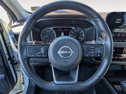 Certified 2022 Nissan Rogue SL w/ SL Premium Package image 18