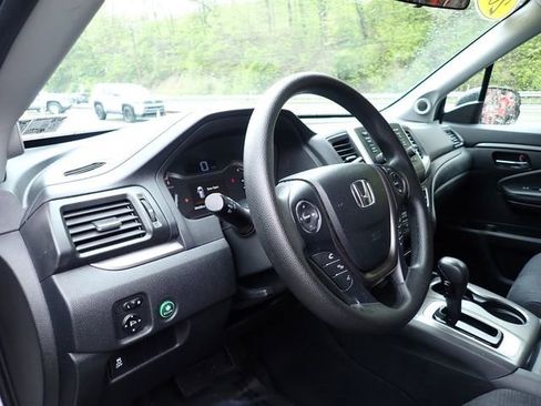 Used 2018 Honda Pilot LX image 14