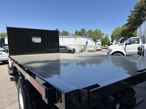 New 2027 Ford F750 2WD Regular Cab Super Duty image 16