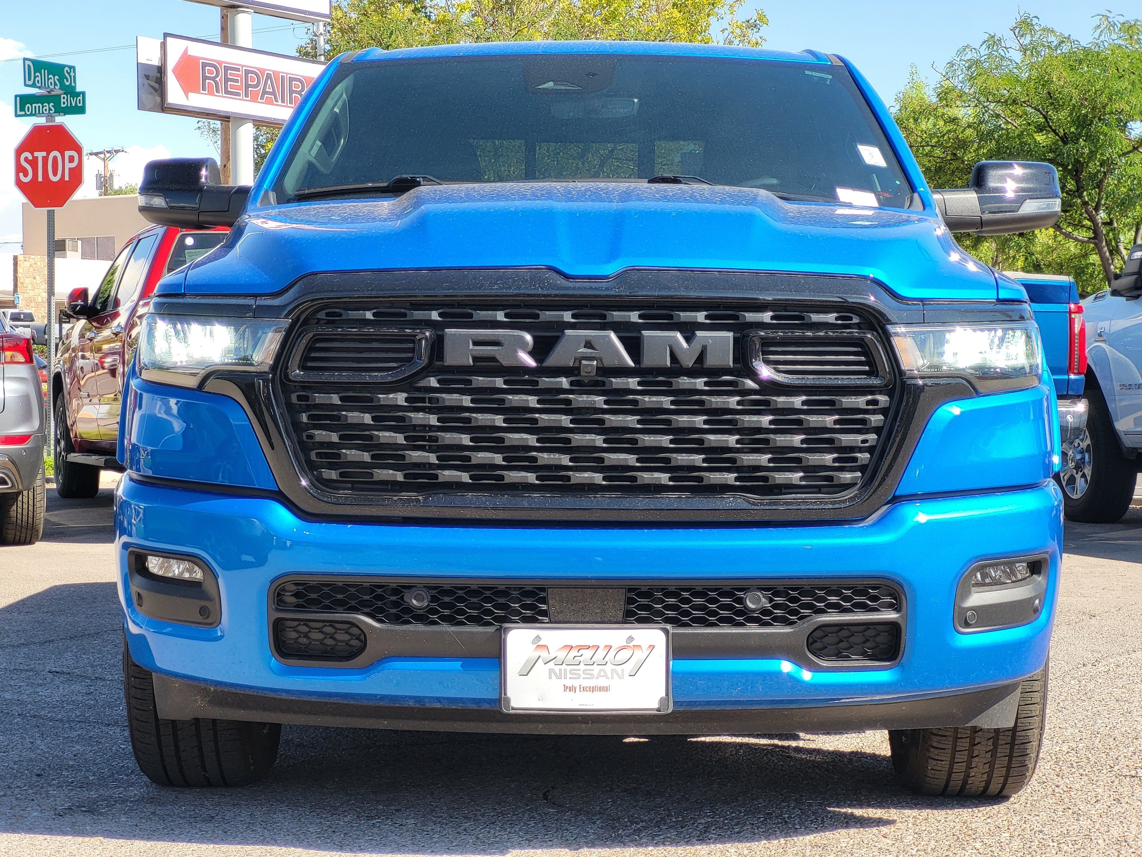 Used 2025 RAM 1500 Big Horn AWD/4WD image 2