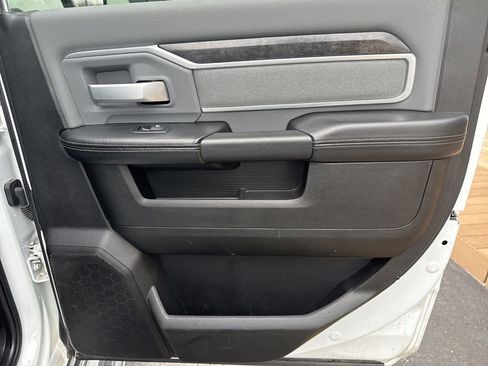 Used 2022 RAM 3500 Big Horn image 29