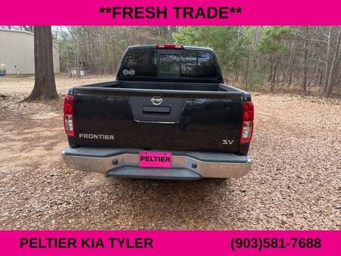 Used 2019 Nissan Frontier SV image 9