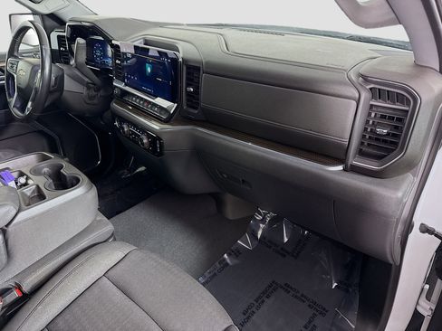 Used 2023 Chevrolet Silverado 1500 LT image 29