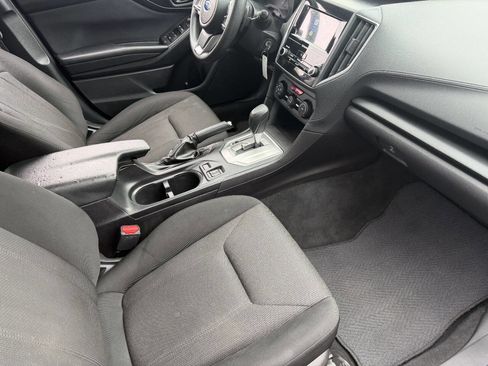 Used 2017 Subaru Impreza 2.0i Premium image 26