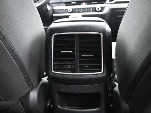 Used 2025 Kia Sportage LX image 31