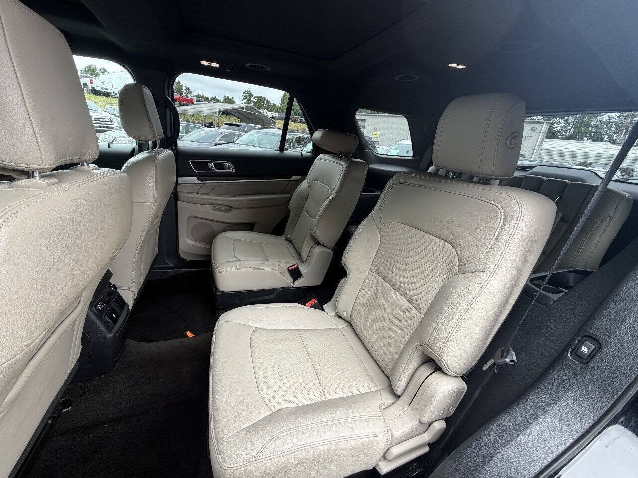 Used 2018 Ford Explorer Limited FWD image 14