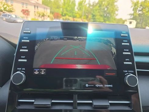 Used 2019 Toyota Avalon XLE FWD image 28