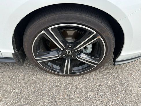 Used 2024 Honda Accord Sport image 10