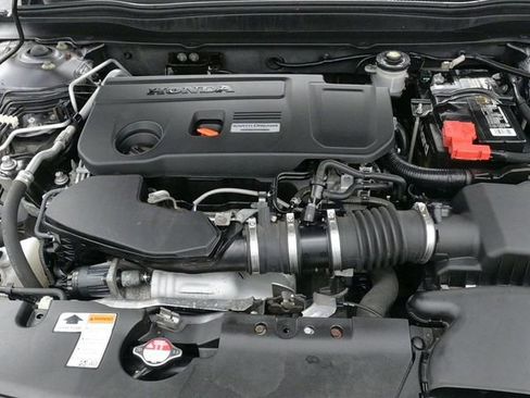 Used 2018 Honda Accord Sport image 19