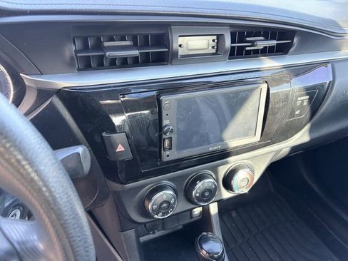 Used 2016 Toyota Corolla L image 8