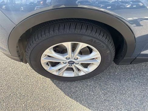 Certified 2018 Ford Escape SE image 12