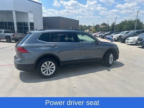 Used 2019 Volkswagen Tiguan SE FWD image 3