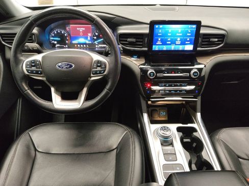 Used 2023 Ford Explorer Limited image 22