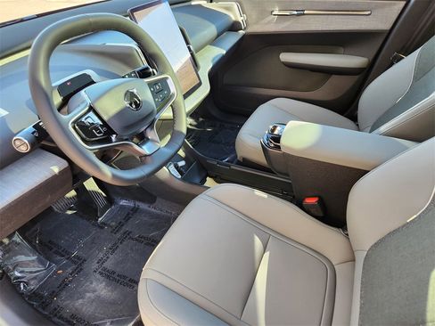 New 2026 Volvo EX30 Plus image 5