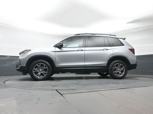 Certified 2024 Honda Passport TrailSport image 33