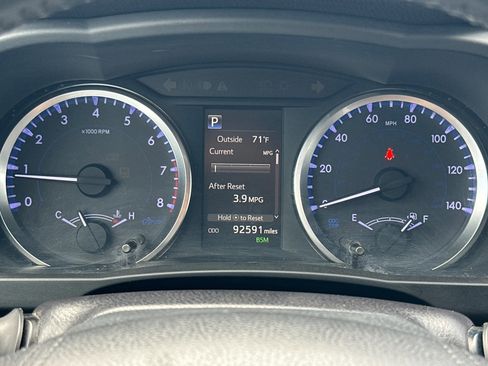 Certified 2019 Toyota Highlander Plus FWD image 24