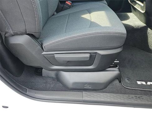 Used 2024 RAM 3500 Tradesman w/ Chrome Appearance Group image 9