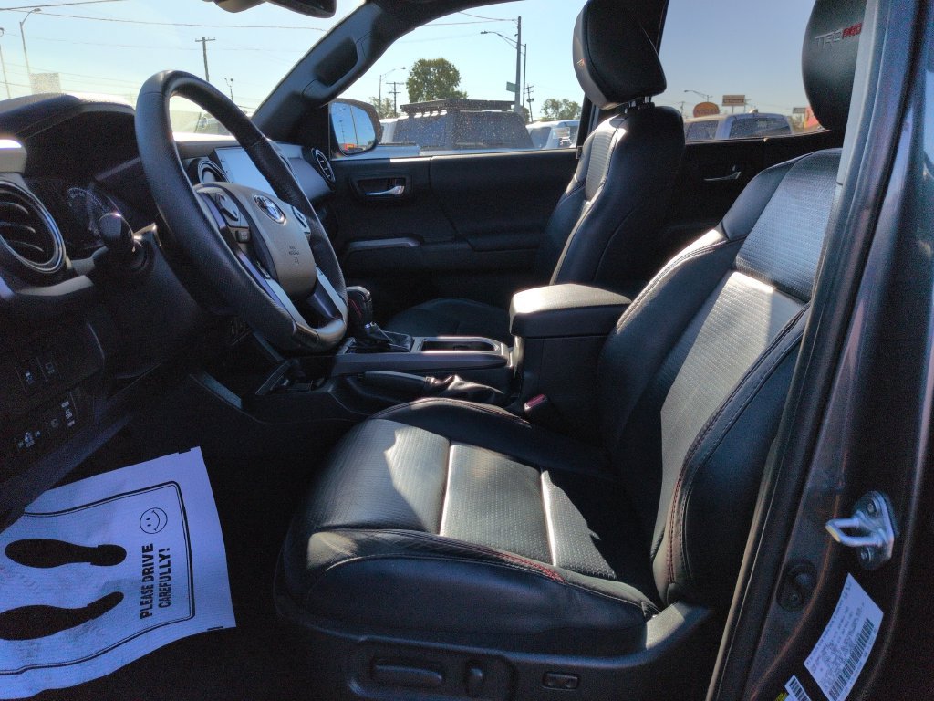 Used 2022 Toyota Tacoma TRD Pro AWD/4WD image 9