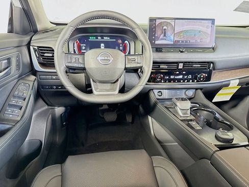 New 2026 Nissan Rogue Platinum image 25