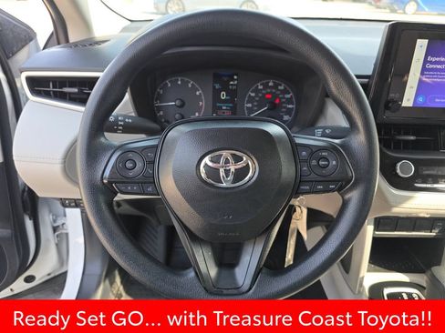 Certified 2025 Toyota Corolla Cross L FWD image 30